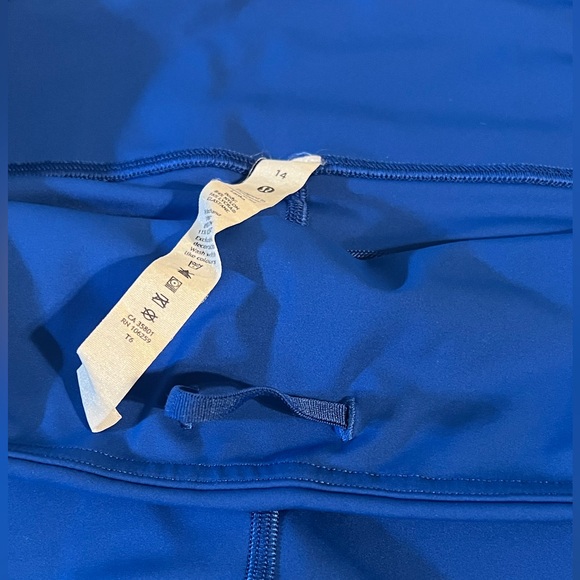 Lululemon Fast and Free High-Rise Tight- FLAWED - Picture 11 of 16